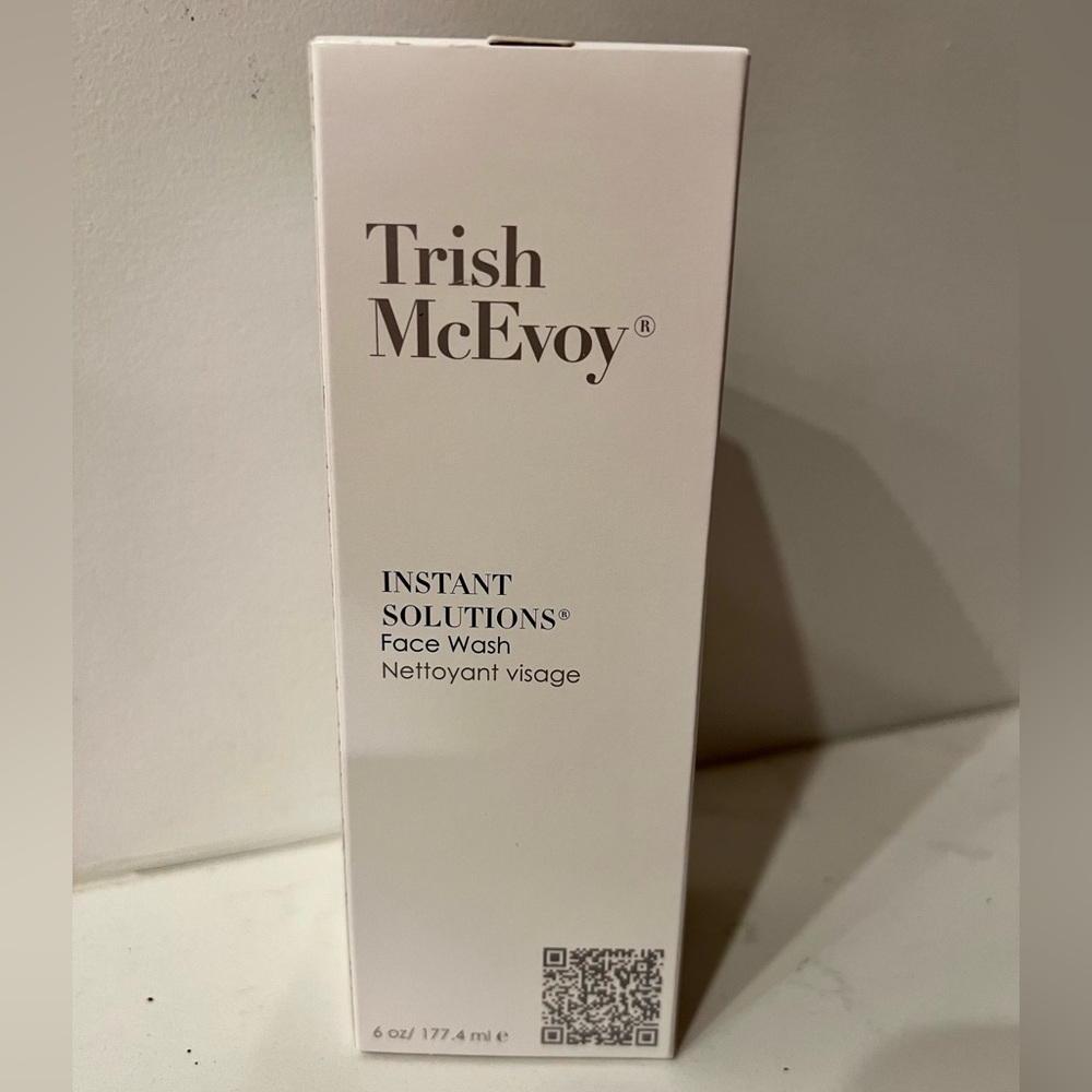 Trish McEvoy Instant Solutions Face Wash. New In Box. Retails for $50.